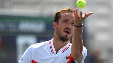 更多地提出 更多地提出