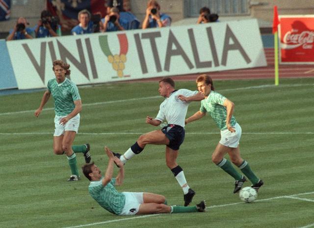 相较之下 相较之下